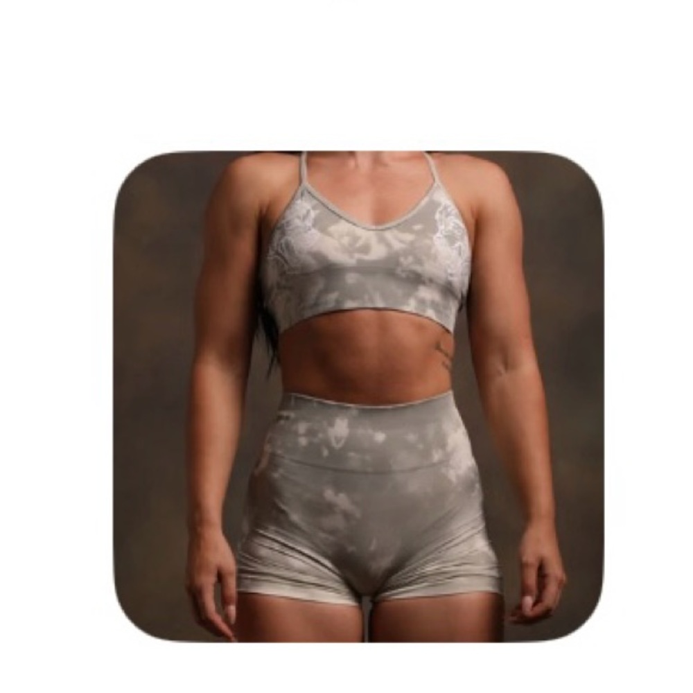 Darc sport. Seamless Everson seamless shorts.